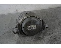 Engine mount bracket