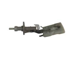 Master brake cylinder