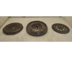 Dual mass flywheel