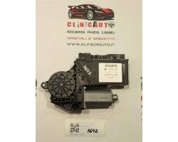 Door window regulator motor