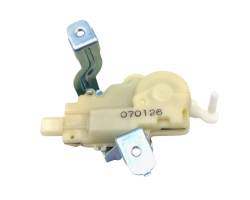 ATTUATORE CHIUSURA CENTRALIZZATA TOYOTA Yaris Serie TY- 6915052070 2ZRFE benzina 1797 (05>08)