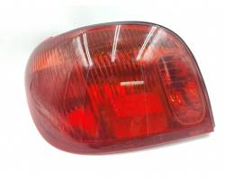 STOP FANALE POSTERIORE SINISTRO TOYOTA Yaris Serie TY- 8156052320 1SZFE (99>03)