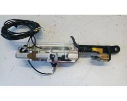 Convertible roof main ram cylinder