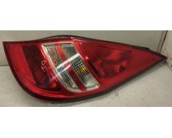 Radiator cooling fan shroud