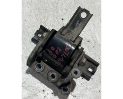 Engine mount bracket