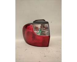 STOP FANALE POSTERIORE SINISTRO LATO GUIDA HYUNDAI H1 1° Serie Furgonato 2500 Diesel D4CB (2004) RICAMBI USATI