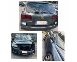 TOUAREG RICAMBI USATI AUTO VOLKSWAGEN Touareg 1° Serie 2461 Diesel 128 BAC (2005) RICAMBI USATI