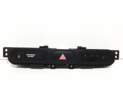 PULSANTIERA CENTRALE KIA Carens Serie (13>18) 1700 Diesel 85 kW / 116 CV D4FD (2014) RICAMBI USATI