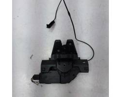 Tailgate lock