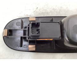 PULSANTIERA ANTERIORE DESTRA LANCIA Ypsilon 4° Serie 735531347 (11>)
