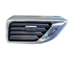 BOCCHETTA ARIA CRUSCOTTO DX LANCIA Ypsilon 4° Serie 735482620 (11>)