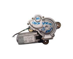Radiator cooling fan shroud