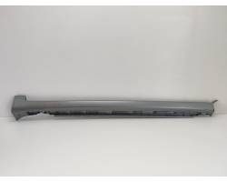 Car sill