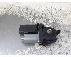 MOTORINO ALZAVETRO ANTERIORE SINISTRO VOLKSWAGEN Passat Berlina 3° Serie 0130821695 (00>05)