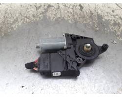 MOTORINO ALZAVETRO POSTERIORE DESTRA VOLKSWAGEN Passat Berlina 3° Serie 0130821696 (00>05)