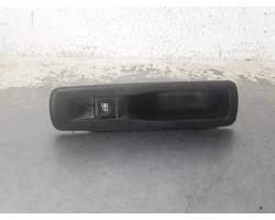 PULSANTIERA POSTERIORE SINISTRA RENAULT Megane Serie 829500004R (08>12)