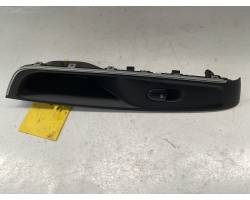 PULSANTIERA ANTERIORE DESTRA RENAULT Koleos Serie 17323SN (16>)
