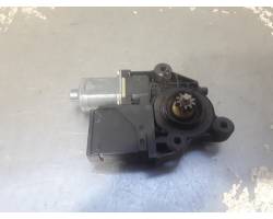 MOTORINO ALZAVETRO ANTERIORE DESTRA RENAULT Scenic Serie 0130822478 (03>09)