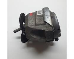 Engine mount bracket