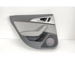 Door trim panel