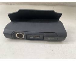 PORTA USB KIA Picanto Serie 96121H8000 JA (17>)