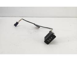 AUX in-socket connector