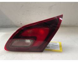 STOP POSTERIORE DESTRO INTEGRATO NEL PORTELLO OPEL Astra J 13319950 (09>)