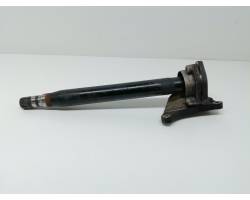 Drive shaft support bearing and bracket