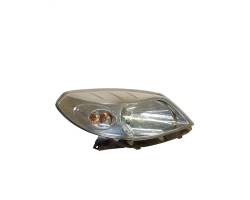 FARO ANTERIORE DESTRO DACIA Sandero 1° Serie 8200733877 (08>12)