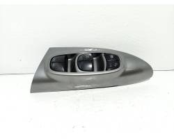 PULSANTIERA ANTERIORE SINISTRA NISSAN Juke 1° Serie 254011KA0A (10>13)