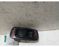 PULSANTIERA POSTERIORE DESTRA TOYOTA Corolla Verso 2° Serie 848100F010 1CDFTV (04>09)