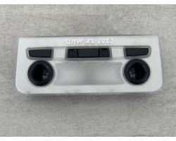 Door handle exterior light