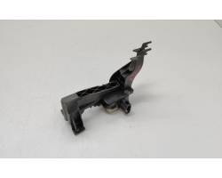 Fuel tank cap lock