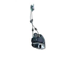 SERRATURA PORTIERA POSTERIORE DESTRA INFERIORE TOYOTA Rav4 4° Serie 6905042021 diesel 2231 (05>09)