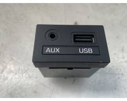 PORTA USB HYUNDAI i10 2° Serie 96120-B9000 (11>)