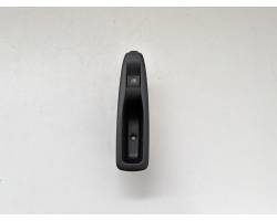 PULSANTIERA POSTERIORE DESTRA RENAULT Clio Serie IV 829507217R (12>19)
