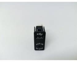 AUX in-socket connector