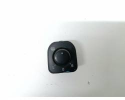 Wing mirror switch