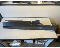 Front sill trim cover