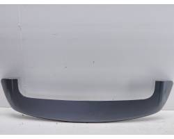 Tailgate spoiler