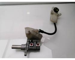Brake fluid reservoir