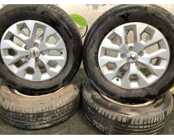 4 CERCHI IN LEGA DACIA Duster Serie 403009696R 215/65R16 (17>24)