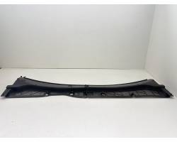 PLASTICHE PROFILO ESTERNO SOTTO PARABREZZA PEUGEOT 2008 Serie 9830472380 (19>)