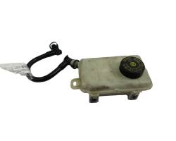 Brake fluid reservoir