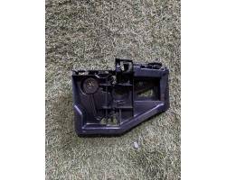 Rear bumper mounting bracket