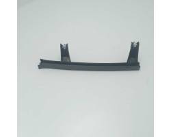 Door windshield rail