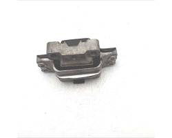 Engine mount bracket