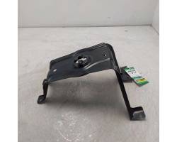 SUPPORTI PARAURTI AUDI A4 Avant (8W5) 8W0802715 (15>)