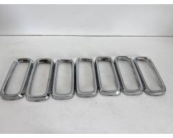 MODANATURA GRIGLIA ANTERIORE JEEP Renegade Serie 735712384 (14>18)