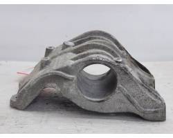 Drive shaft support bearing and bracket